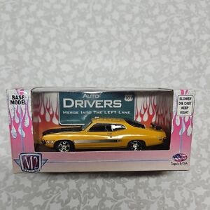 2010 M2 Machines Yellow 1970 Ford Torino GT 1:64 Die-cast Car 10-02